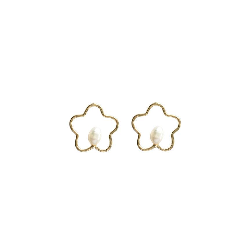 just-lil-things-gold-earrings-pin-earrings-jlt10346
