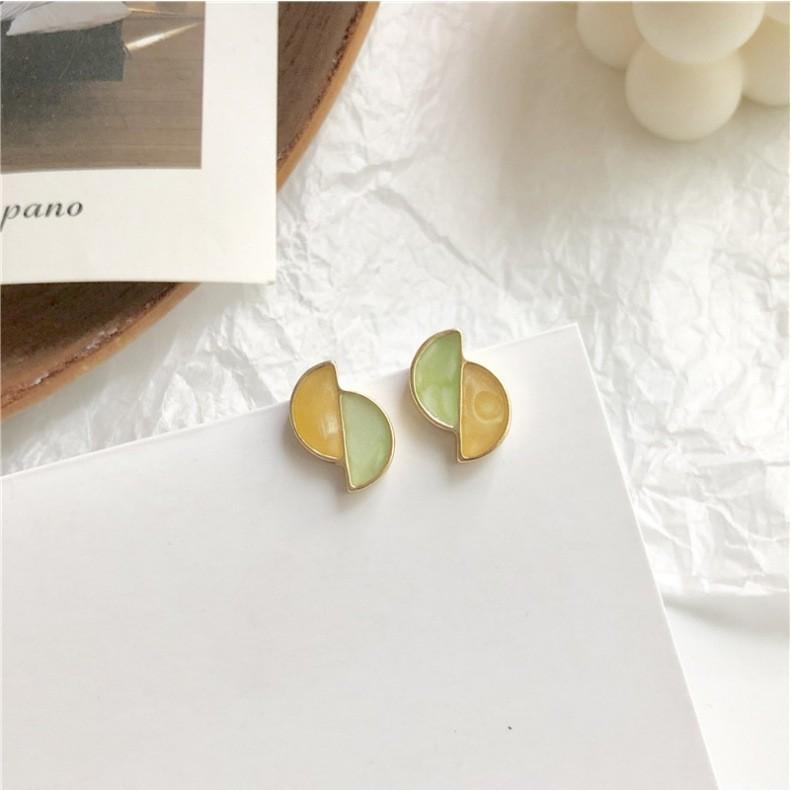just-lil-things-pin-earrings-gold-earrings-jlt10382