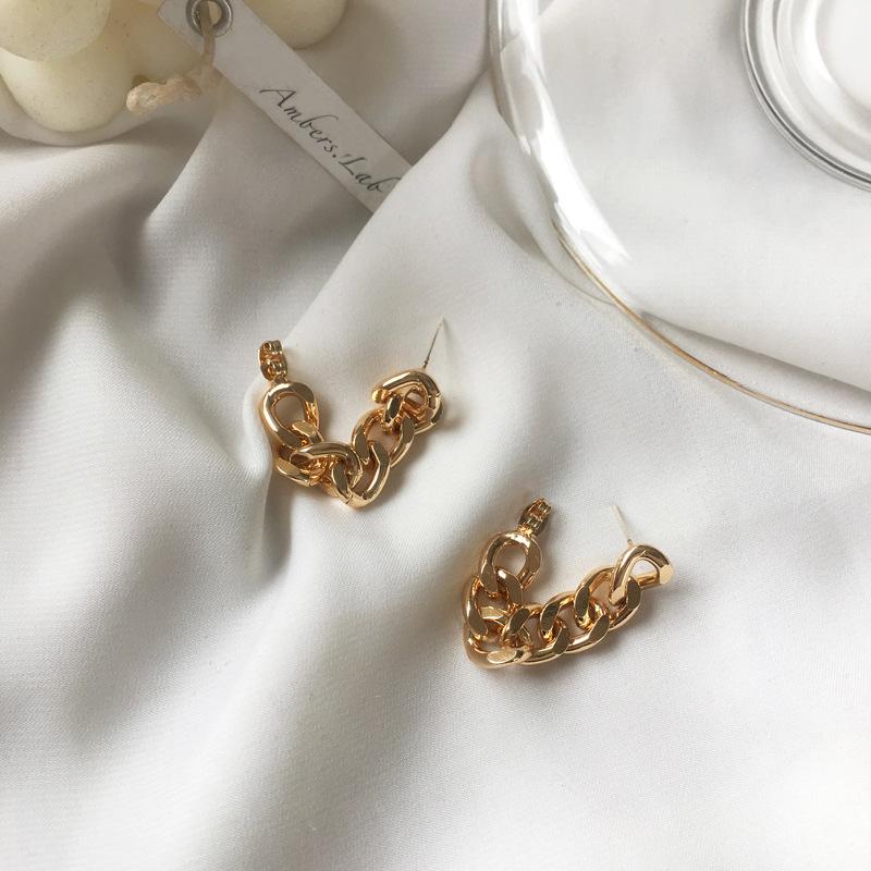 just-lil-things-pin-earrings-gold-earrings-jlt10473