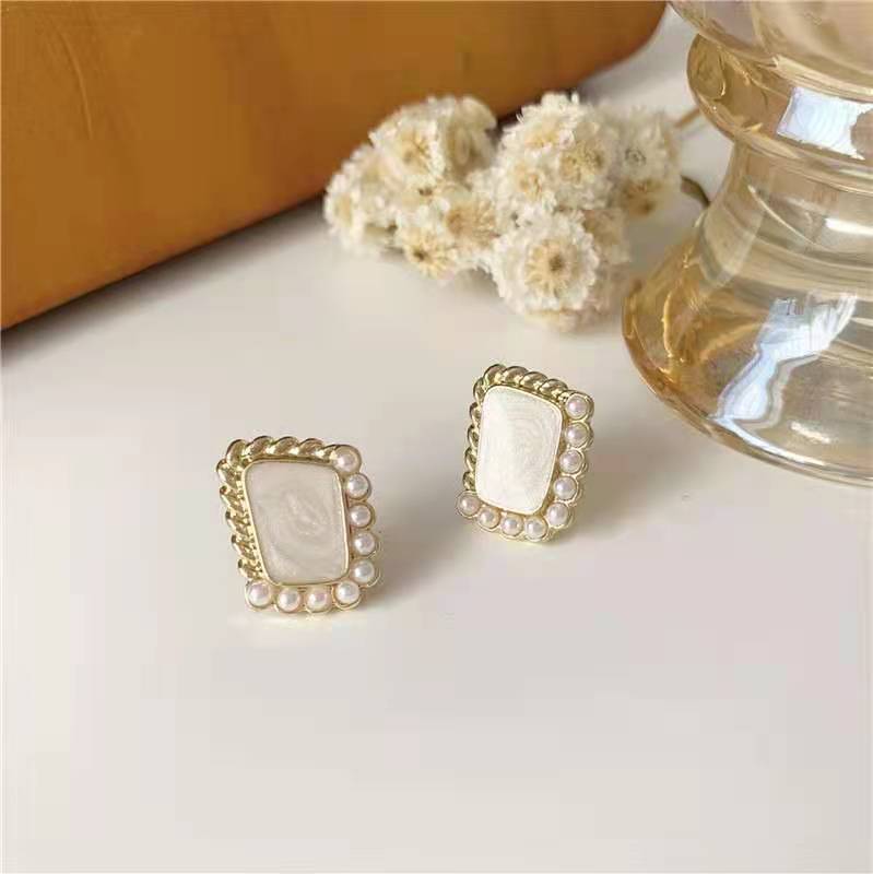 just-lil-things-white-pin-earrings-jlt10638