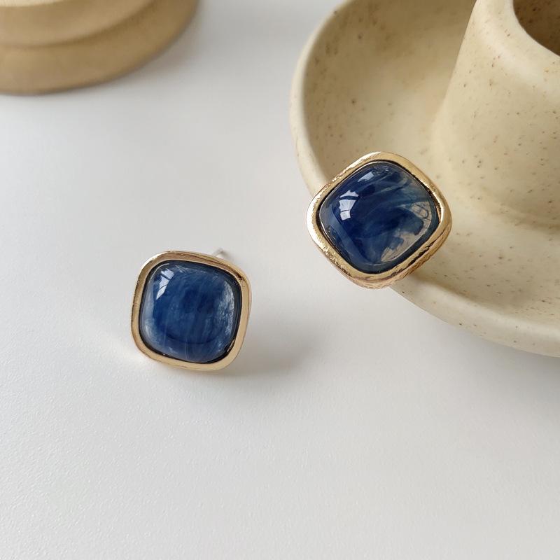 just-lil-things-blue-pin-earrings-jlt10740