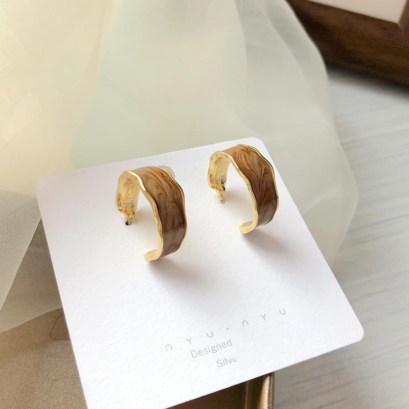 just-lil-things-gold-pin-earrings-jlt10815