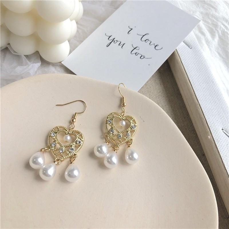 just-lil-things-gold-pin-earrings-jlt10869