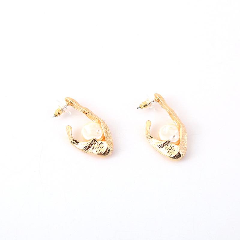 just-lil-things-gold-pin-earrings-jlt10880