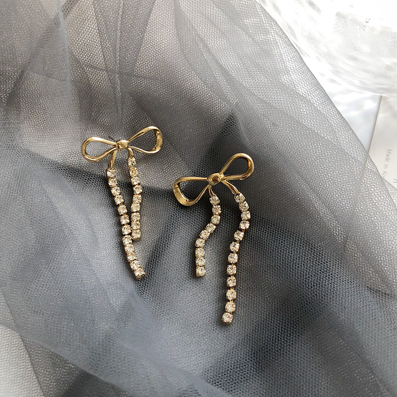 just-lil-things-gold-pin-earrings-jlt11036