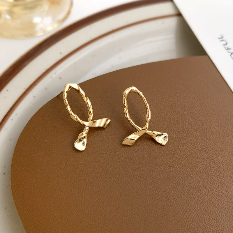 just-lil-things-gold-pin-earrings-jlt11070