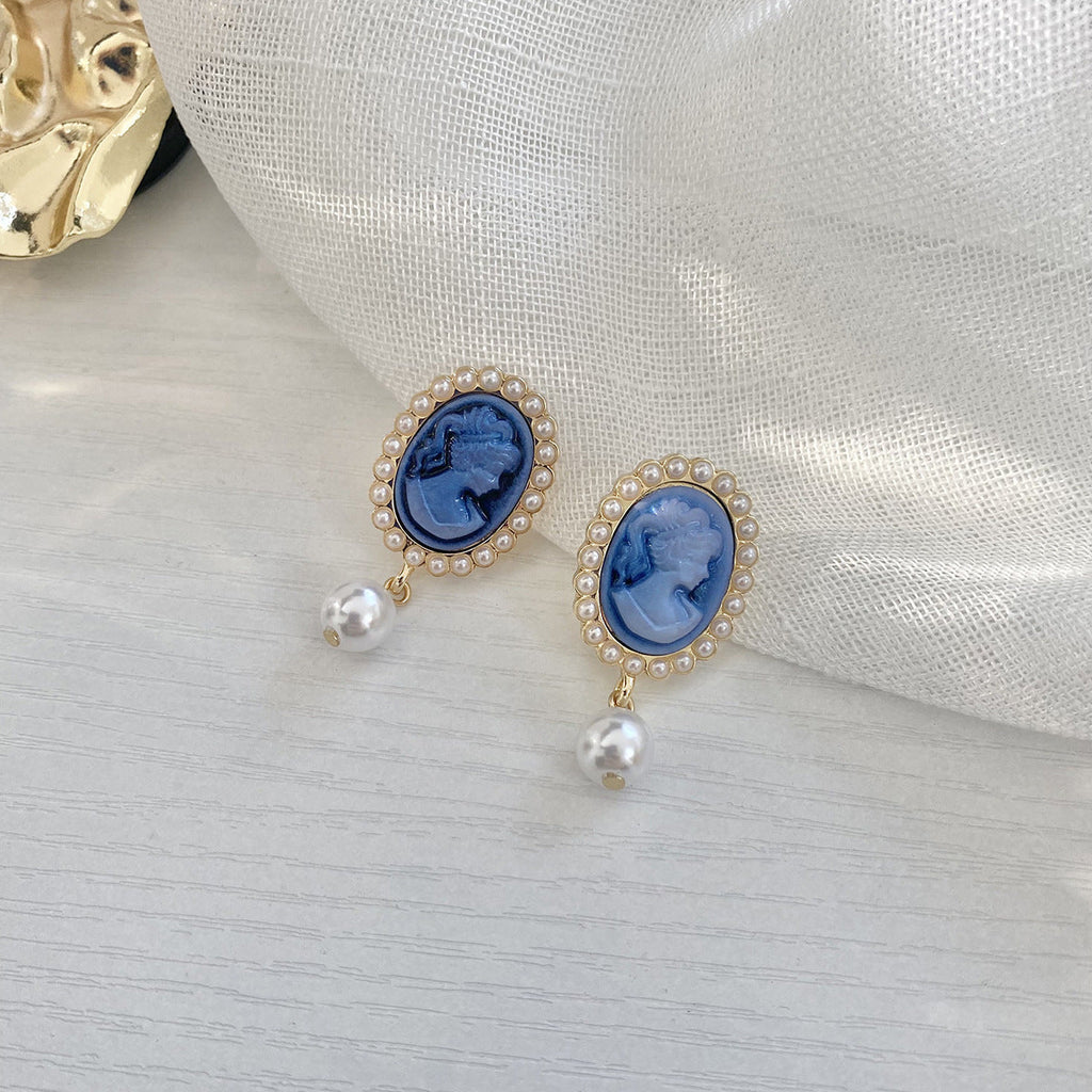 royal-blue-queen-earrings-jlt11199