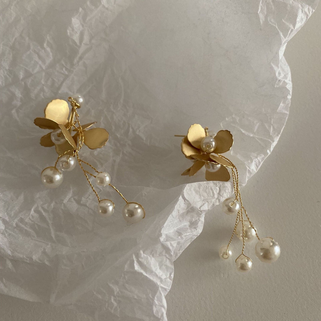 Just Lil Things  Gold Pin Earrings jlt11294